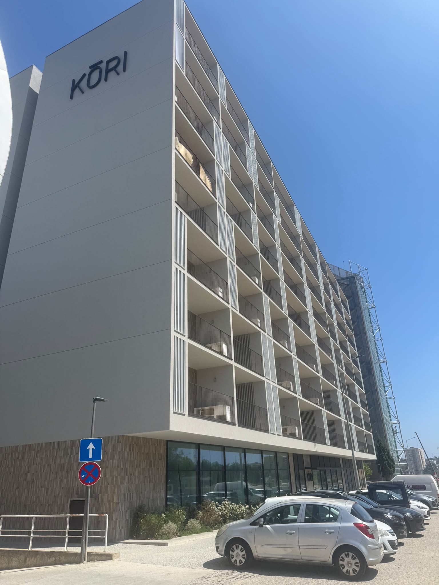 T2 Santa Marinha Junto a estação do metro e Comboio Devesas VL8 - Imagem 10